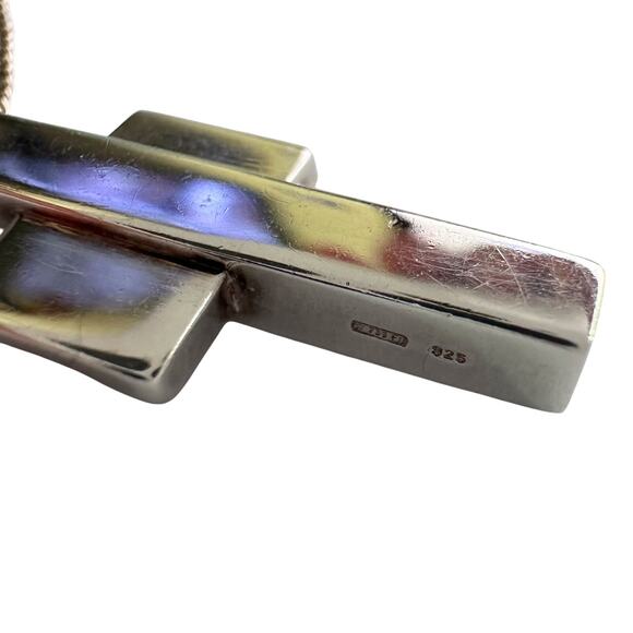 Gucci Thick Abstract Cross Necklace - Picture 8 of 16